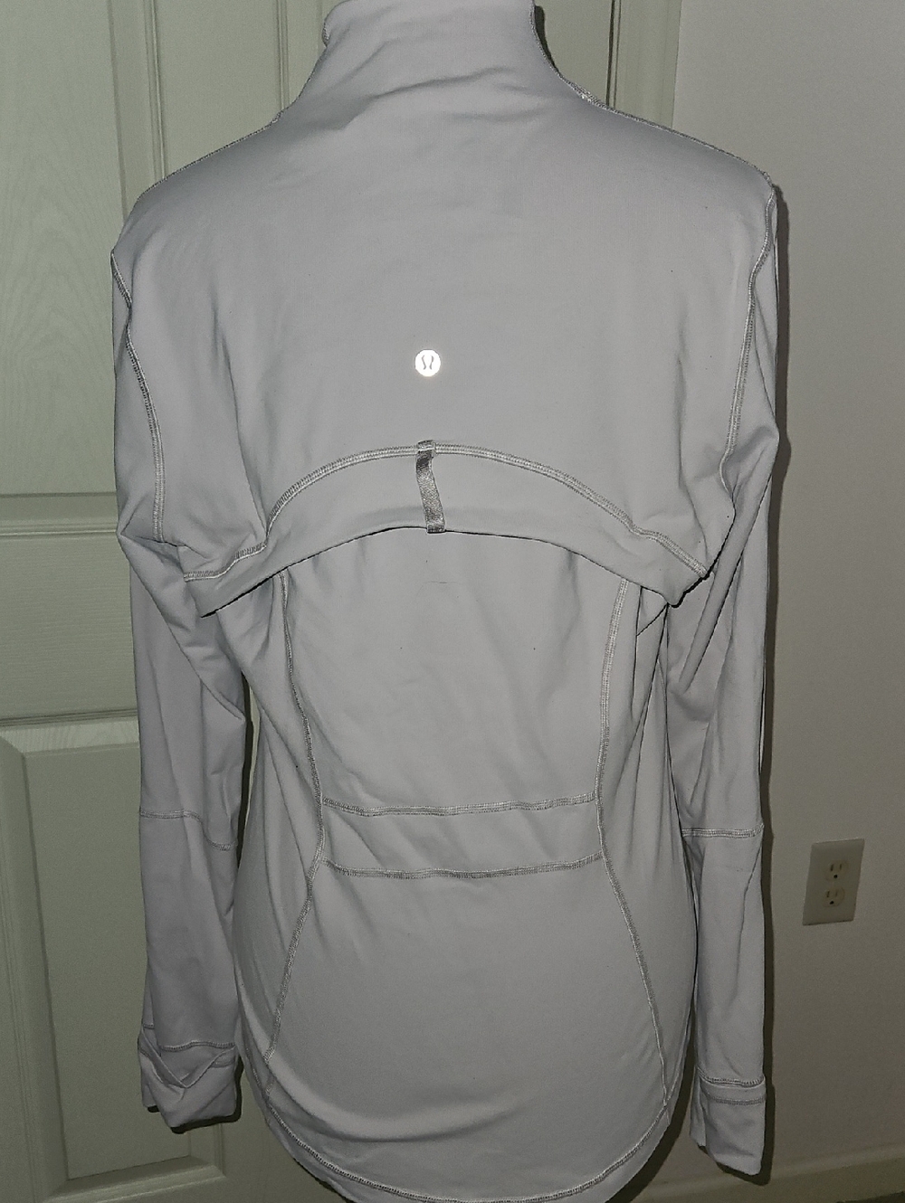 Lululemon Athletica Light Gray Utility SZ. 12 Jacket